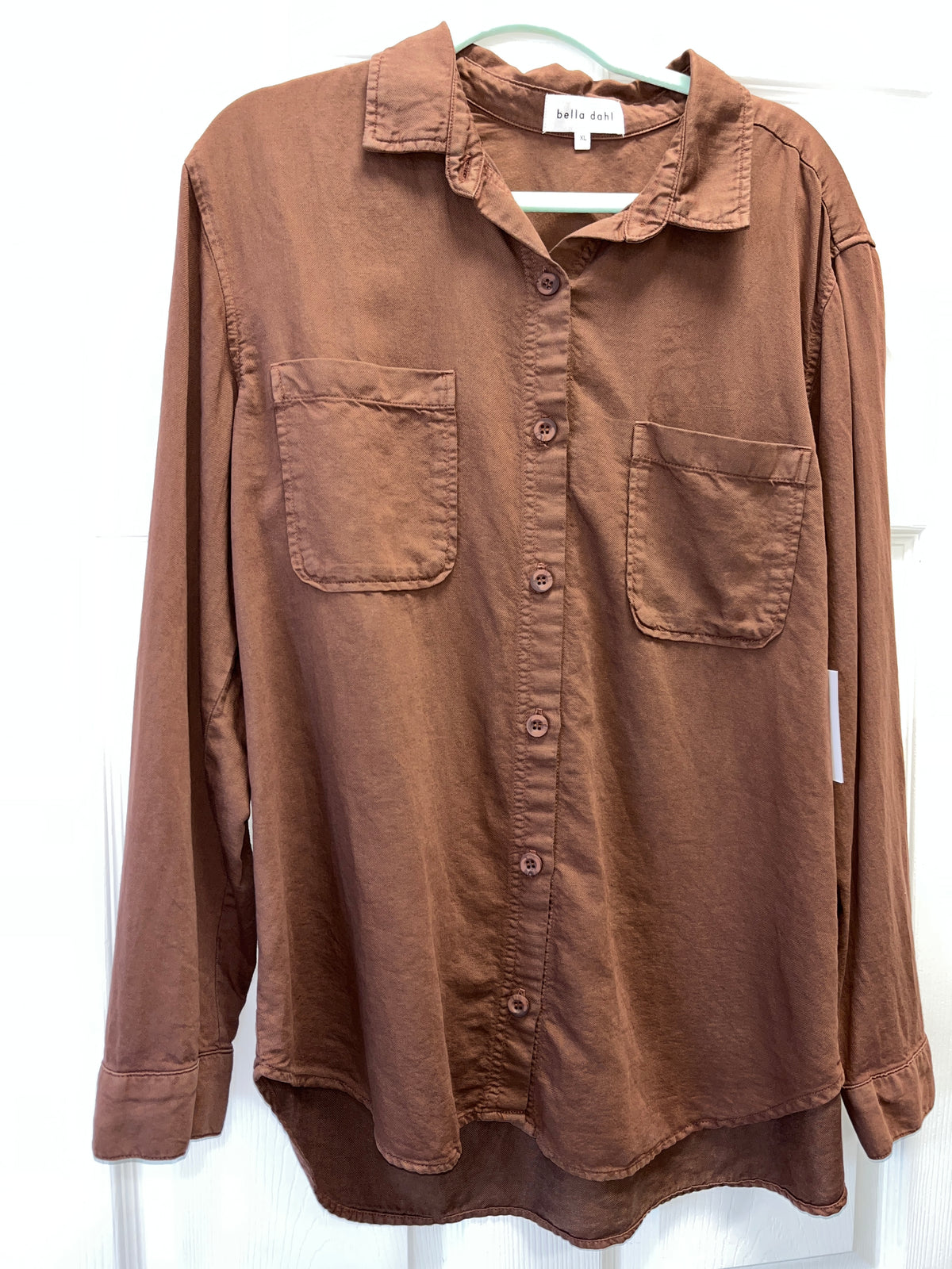 Bella Dahl -Long Sleeve Two Pocket Oversized Shirt - Sequoia