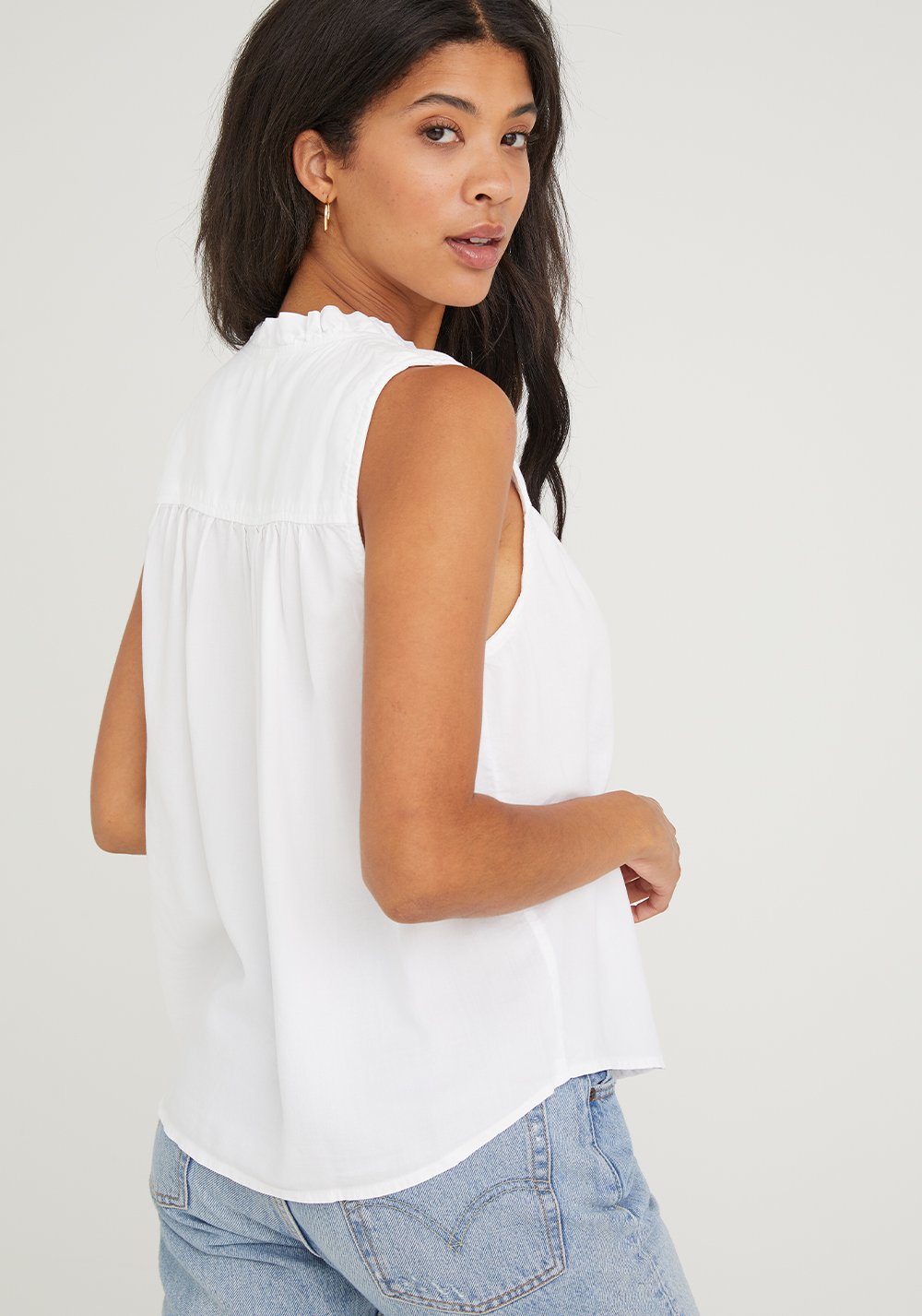 Bella Dahl Sleeveless Ruffle Neck Button Down White Maho